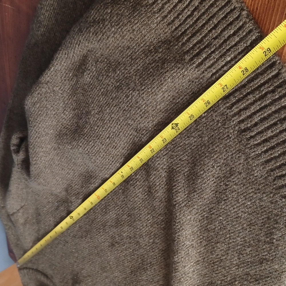 Old Navy sweater - Picture 9 of 14